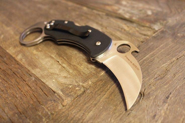 SPYDERCO KARAHAWK KARAMBIT - Bone Tactical LLC
